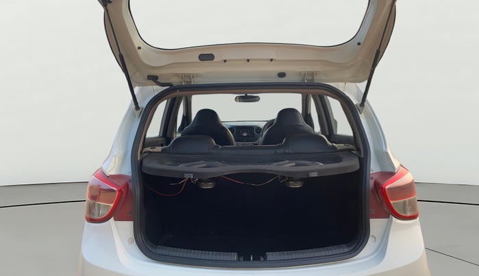 2015 Hyundai Grand i10 MAGNA 1.2 KAPPA VTVT, Petrol, Manual, 78,293 km, Boot Open Zoomed View