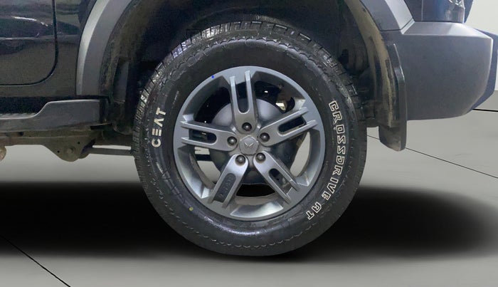 2024 Mahindra Thar LX D HT 2WD MT, Diesel, Manual, 25,504 km, Left Rear Wheel