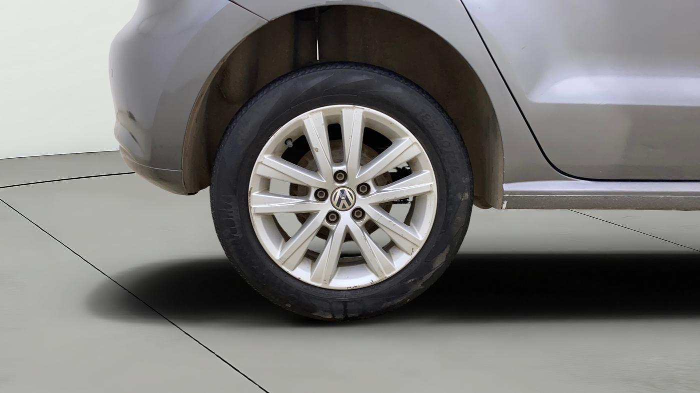 2013 Volkswagen Polo HIGHLINE1.2L, Petrol, Manual, 50,087 km, Right Rear Wheel