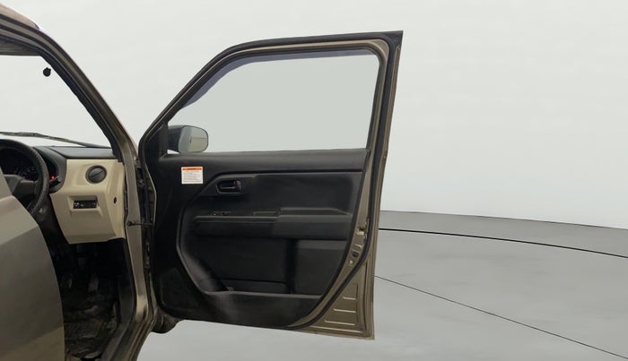 2019 Maruti New Wagon-R LXI CNG 1.0, CNG, Manual, 52,167 km, RHS Front Door