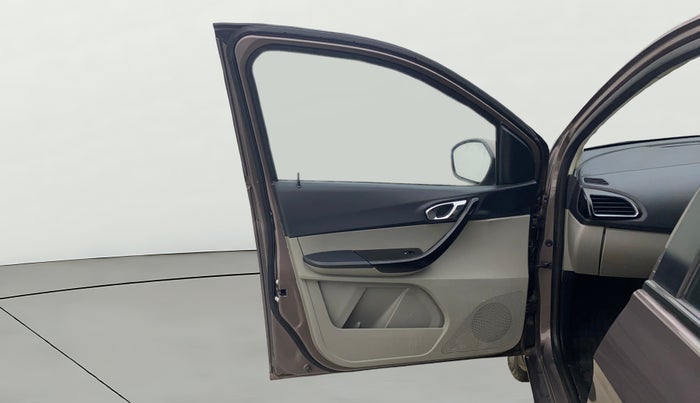2017 Tata Tiago XZ PETROL, Petrol, Manual, 61,170 km, LHS Front Door