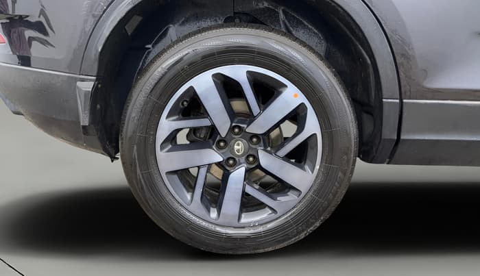 2022 Tata Safari XZ PLUS, Diesel, Manual, 1,01,162 km, Right Rear Wheel