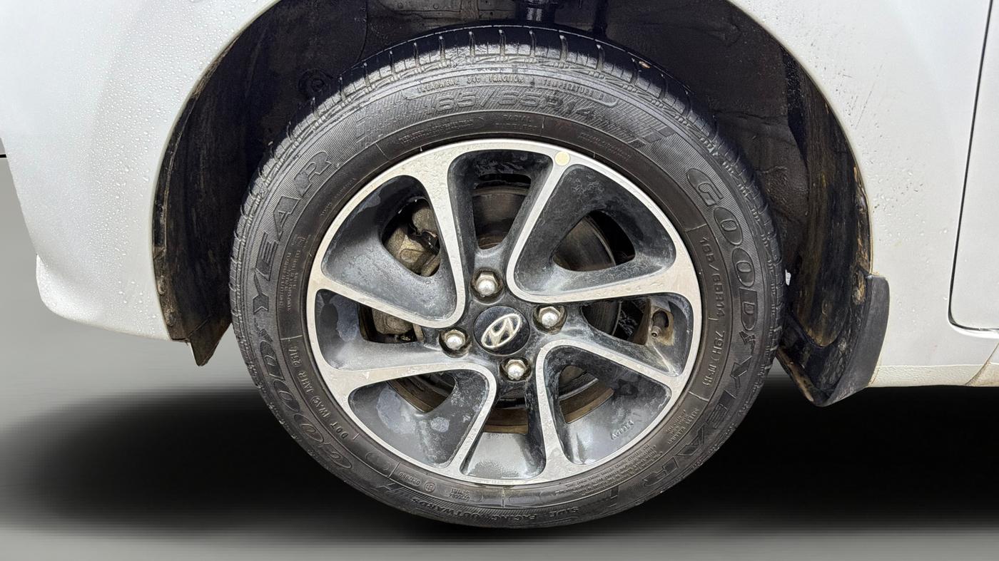 2017 Hyundai Grand i10 ASTA 1.2 KAPPA VTVT, Petrol, Manual, 19,490 km, Left Front Wheel