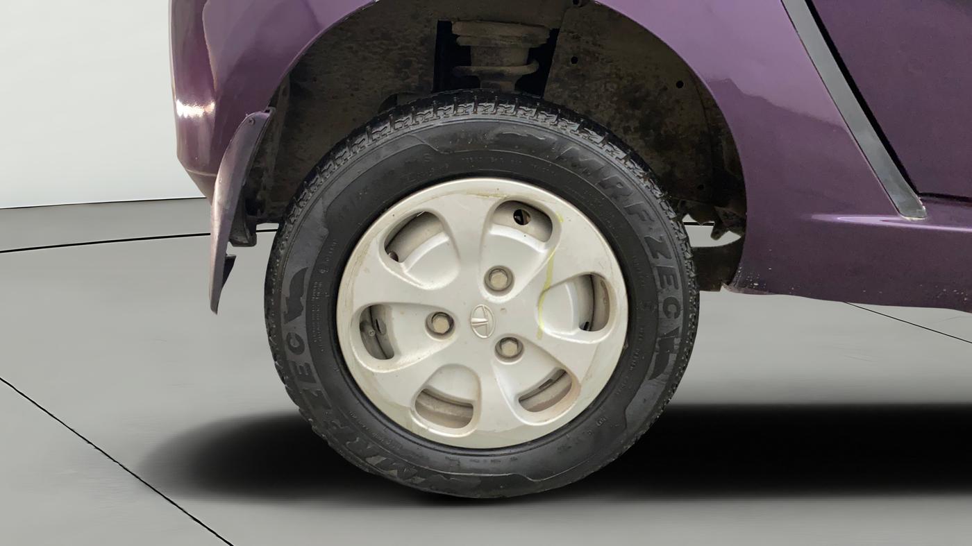 2017 Tata Nano TWIST XTA, Petrol, Automatic, 31,661 km, Right Rear Wheel