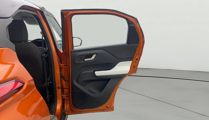 2024 Tata PUNCH CREATIVE  1.2 RTN DUAL TONE, Petrol, Manual, 8,011 km, RHS Rear Door