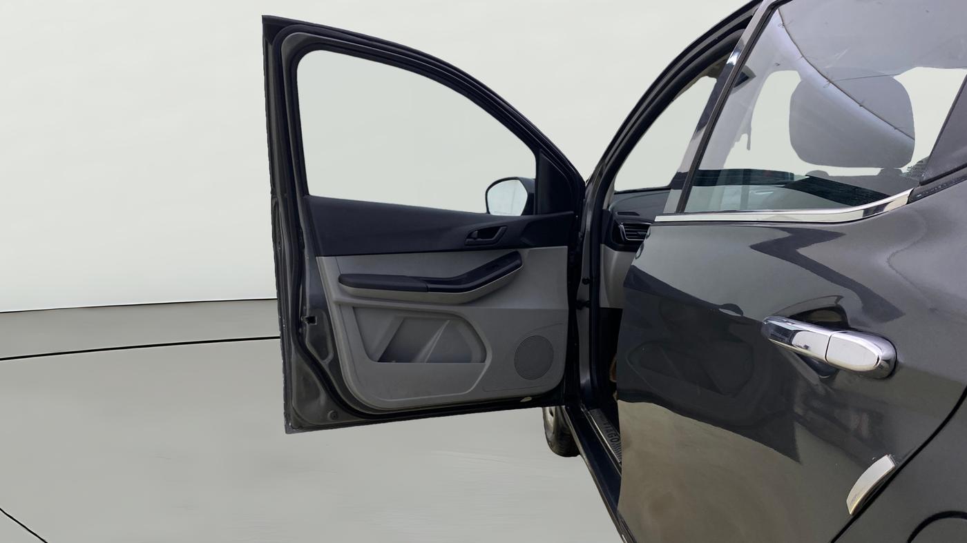 2022 Tata Tiago XT CNG, CNG, Manual, 65,553 km, LHS Front Door