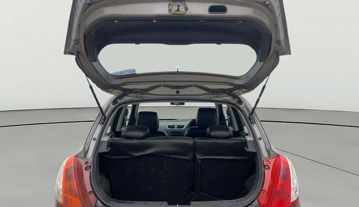 2016 Maruti Swift ZDI, Diesel, Manual, 1,37,997 km, Boot Open Zoomed View