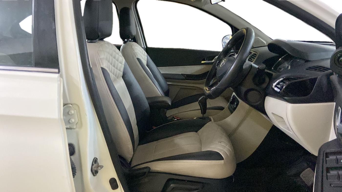 2022 Tata TIGOR XZA PLUS PETROL, Petrol, Automatic, 49,049 km, Right Side Front Door Cabin