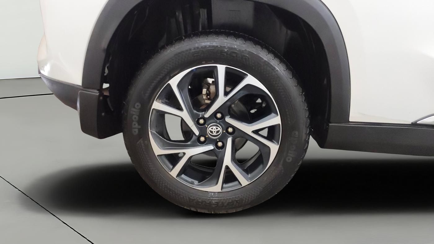 2023 Toyota URBAN CRUISER HYRYDER G NEO DRIVE, Petrol, Manual, 66,856 km, Right Rear Wheel