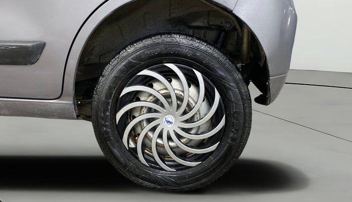 2017 Maruti Wagon R 1.0 LXI, Petrol, Manual, 65,328 km, Left Rear Wheel