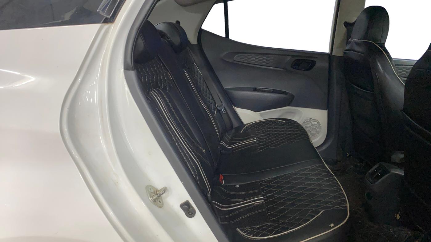 2025 Hyundai AURA S 1.2, CNG, Manual, 23,514 km, Right Side Rear Door Cabin