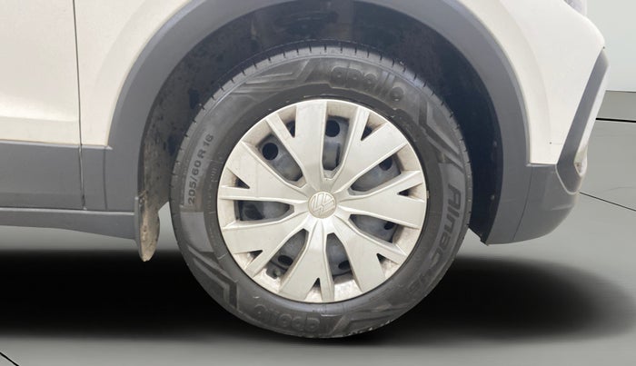 2022 Volkswagen TAIGUN COMFORTLINE 1.0 TSI MT, Petrol, Manual, 29,920 km, Right Front Wheel