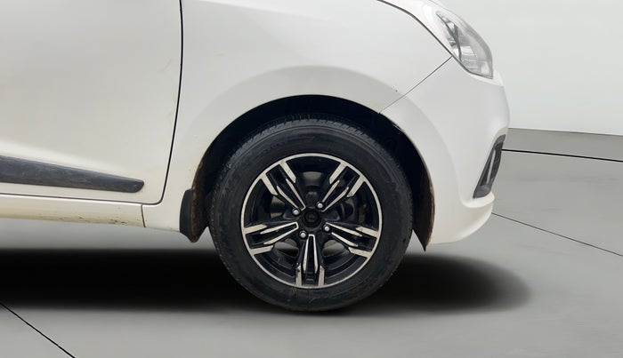 2015 Hyundai Grand i10 SPORTZ 1.2 KAPPA VTVT, Petrol, Manual, 71,943 km, Right Front Wheel