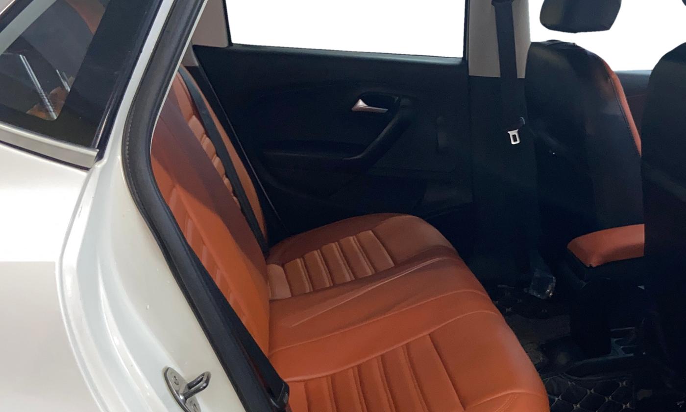 2019 Volkswagen Polo TRENDLINE 1.0L, Petrol, Manual, 59,454 km, Right Side Rear Door Cabin