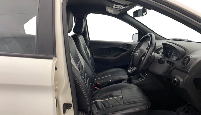 2021 Ford FREESTYLE TITANIUM 1.2 PETROL, Petrol, Manual, 70,813 km, Right Side Front Door Cabin