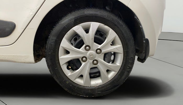 2016 Hyundai Grand i10 SPORTZ 1.2 KAPPA VTVT, CNG, Manual, 89,067 km, Left Rear Wheel