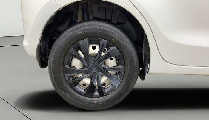 2020 Maruti Swift LXI, Petrol, Manual, 86,181 km, Right Rear Wheel