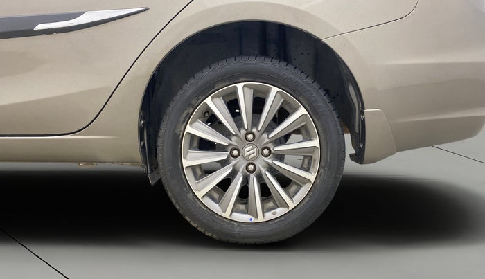 2019 Maruti Ciaz ALPHA  AT 1.5 SHVS PETROL, Petrol, Automatic, 26,699 km, Left Rear Wheel