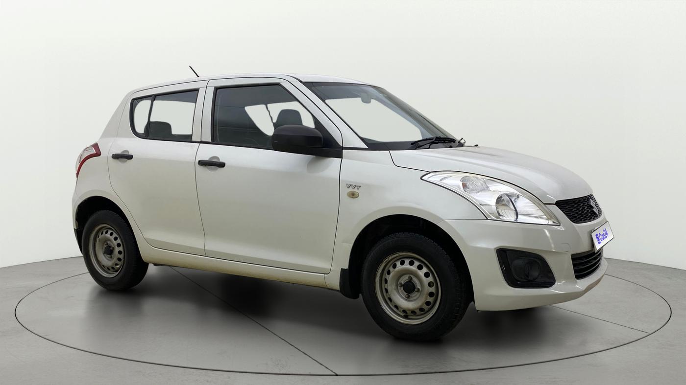 2017 Maruti Swift LXI (O), Petrol, Manual, 40,597 km, SRP