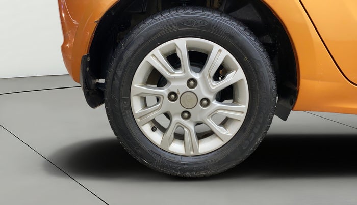 2017 Tata Tiago XZA PETROL, Petrol, Automatic, 14,836 km, Right Rear Wheel