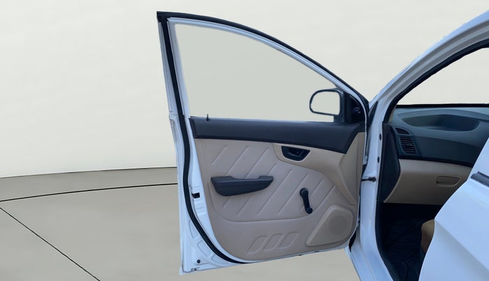 2013 Hyundai Eon D-LITE+, Petrol, Manual, 82,790 km, LHS Front Door