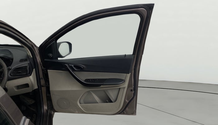 2018 Tata Tiago XM PETROL, Petrol, Manual, 63,282 km, RHS Front Door