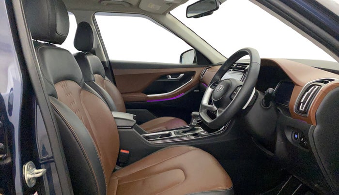 2022 Hyundai ALCAZAR PLATINUM(O) 7STR 1.5 AT, Diesel, Automatic, 43,901 km, Right Side Front Door Cabin