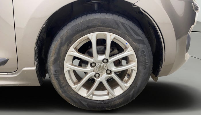 2019 Maruti Swift ZXI AMT, Petrol, Automatic, 56,094 km, Right Front Wheel