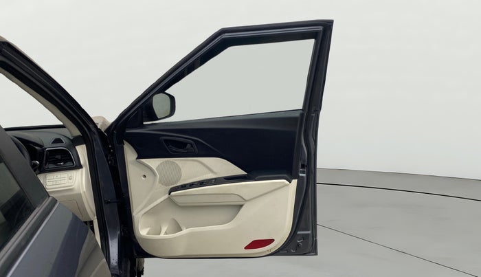 2024 Mahindra XUV 3XO MX3 Pro 1.5 Turbo Diesel, Diesel, Manual, 83,027 km, RHS Front Door