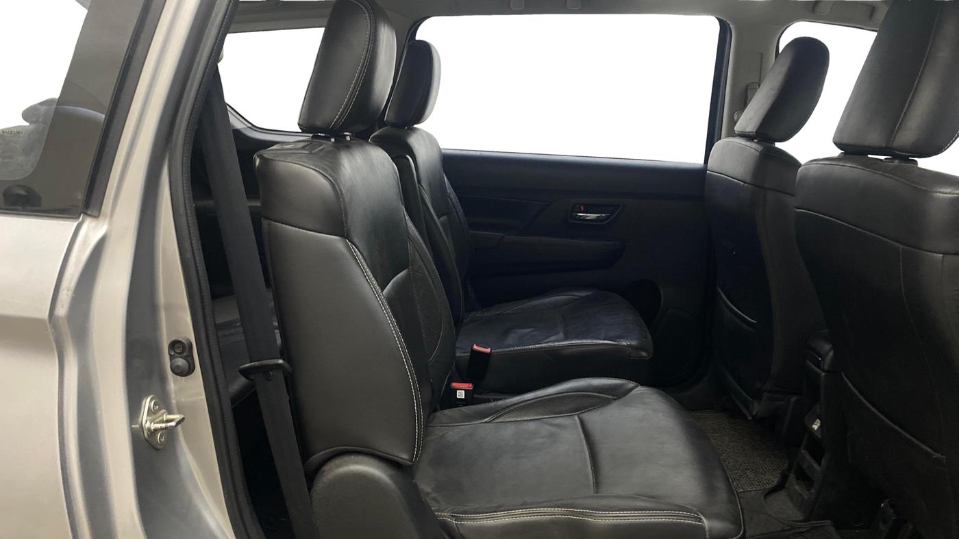2021 Maruti XL6 ALPHA AT, Petrol, Automatic, 1,16,186 km, Right Side Rear Door Cabin