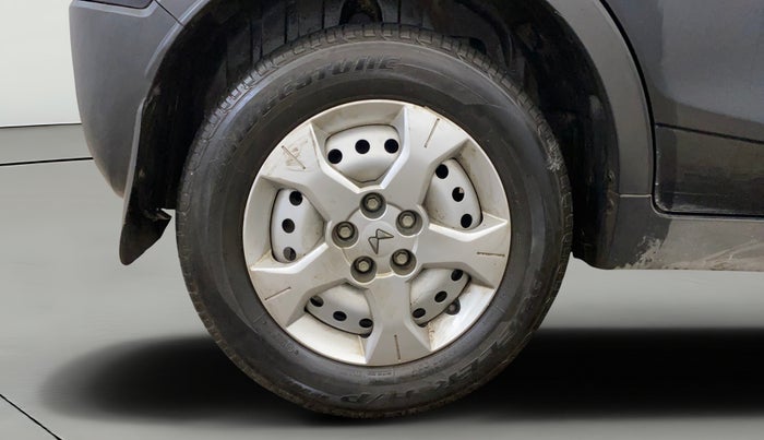 2023 Mahindra XUV300 W4 1.2 PETROL, Petrol, Manual, 24,358 km, Right Rear Wheel