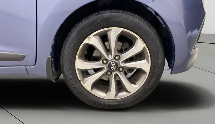 2015 Hyundai Xcent SX AT 1.2 (O), Petrol, Automatic, 50,093 km, Right Front Wheel
