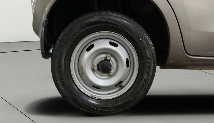 2019 Datsun Redi Go A, Petrol, Manual, 28,989 km, Right Rear Wheel