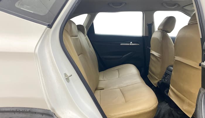 2020 KIA SELTOS HTE 1.5 DIESEL, Diesel, Manual, 93,743 km, Right Side Rear Door Cabin