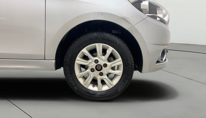 2018 Tata Tiago XZ PETROL, Petrol, Manual, 75,356 km, Right Front Wheel
