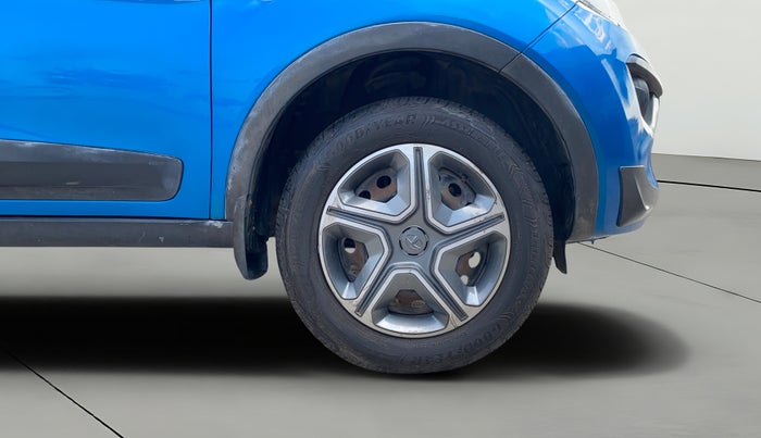 2018 Tata NEXON XT PETROL, Petrol, Manual, 56,007 km, Right Front Wheel