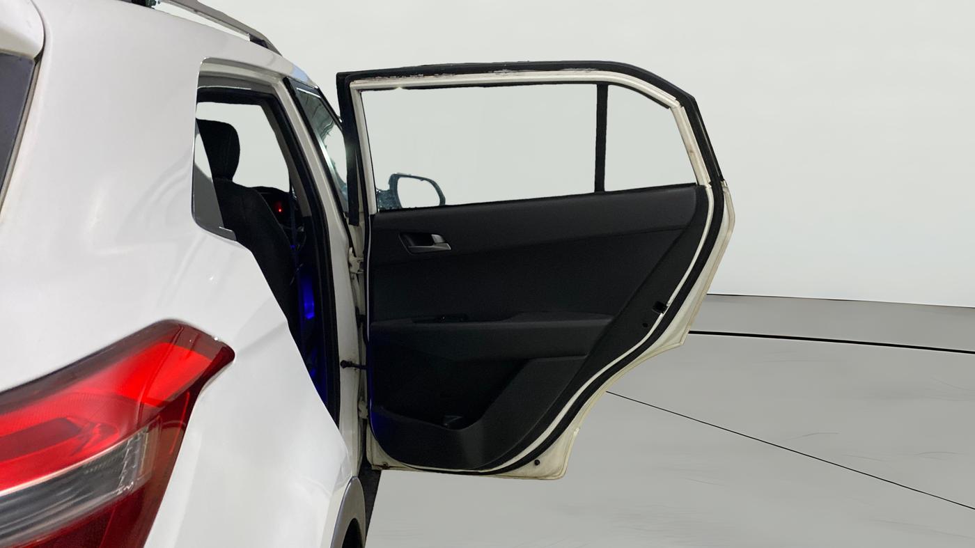 2017 Hyundai Creta SX PLUS AT 1.6 DIESEL, Diesel, Automatic, 1,16,848 km, RHS Rear Door