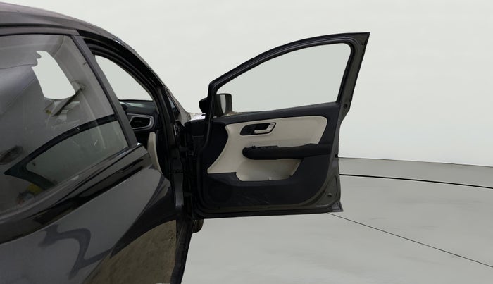 2023 Tata ALTROZ XZ Plus Sunroof i-Turbo , Petrol, Manual, 3,442 km, RHS Front Door