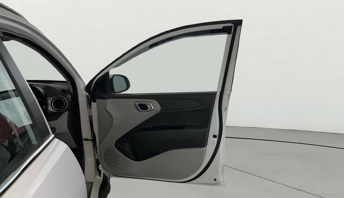 2023 Hyundai GRAND I10 NIOS SPORTZ 1.2 KAPPA VTVT, CNG, Manual, 14,226 km, RHS Front Door