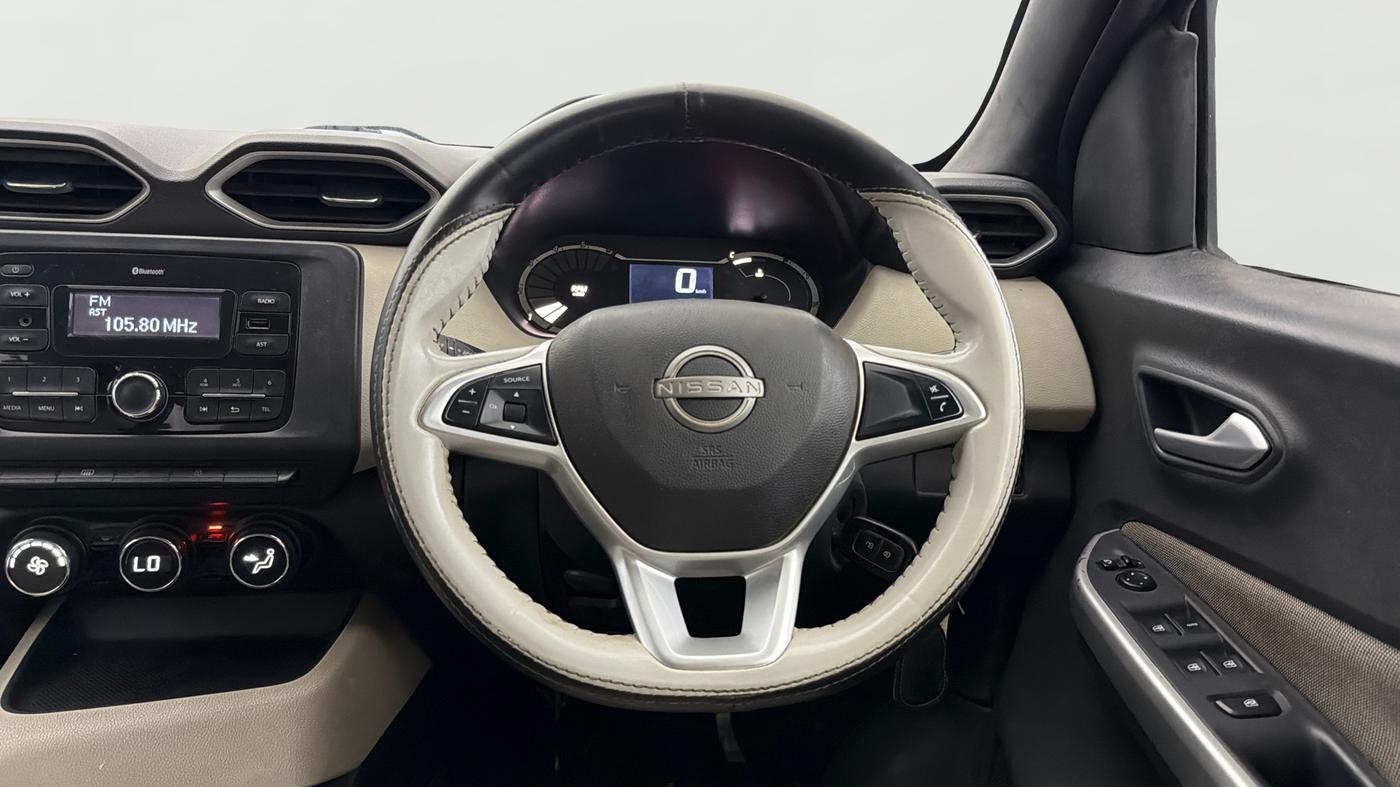 2022 Nissan MAGNITE XL, Petrol, Manual, 46,003 km, Steering Wheel Close Up
