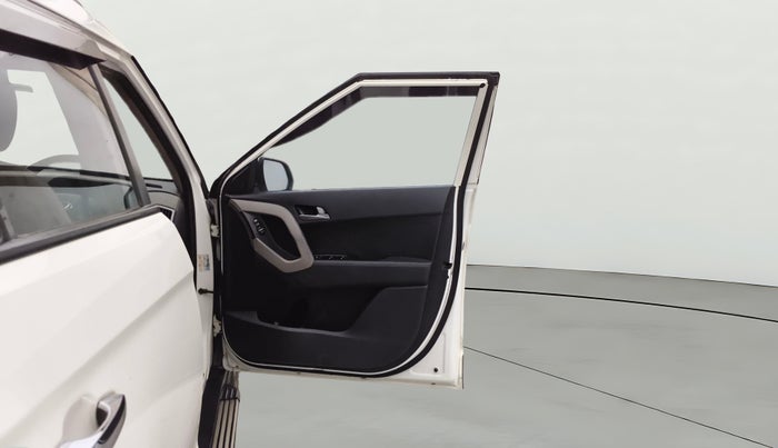 2017 Hyundai Creta SX PLUS 1.6 PETROL, Petrol, Manual, 77,726 km, RHS Front Door