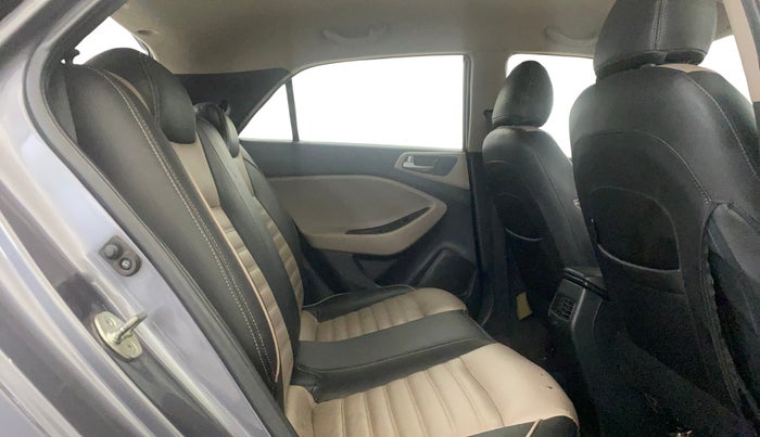 2019 Hyundai Elite i20 SPORTZ PLUS 1.2, Petrol, Manual, 69,353 km, Right Side Rear Door Cabin