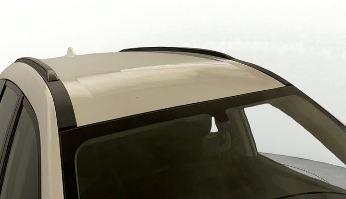 2022 Mahindra XUV700 AX 3 P MT 5 STR, Petrol, Manual, 45,328 km, Roof