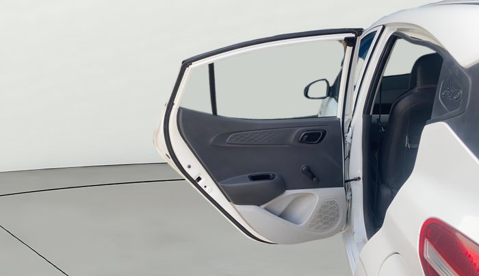 2022 Hyundai GRAND I10 NIOS ERA 1.2 KAPPA VTVT, Petrol, Manual, 58,830 km, LHS Rear Door