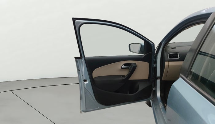 2012 Volkswagen Polo HIGHLINE1.2L, Petrol, Manual, 95,466 km, LHS Front Door