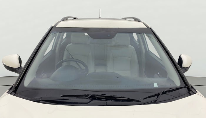 2021 Mahindra XUV300 W8 (O) 1.2 PETROL AMT, Petrol, Automatic, 48,959 km, Front Windshield