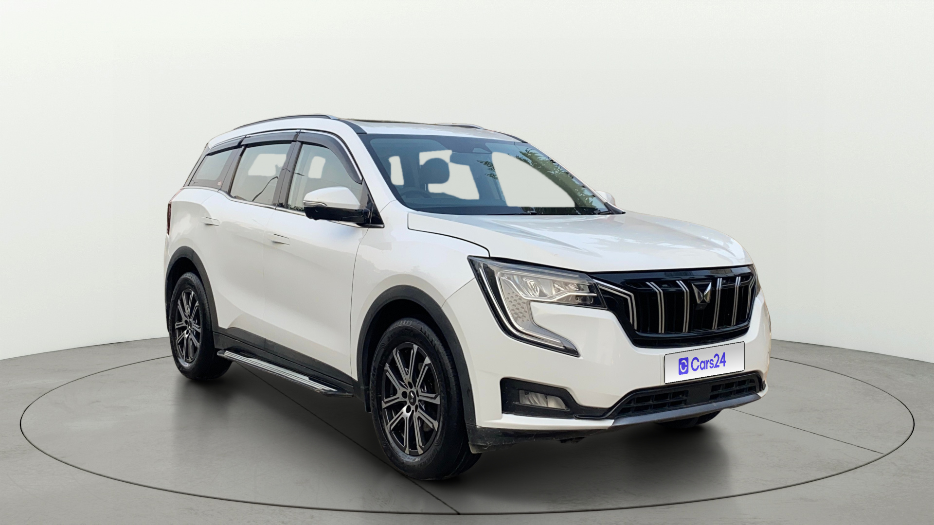 2022 Mahindra XUV700 2021-2026 AX 7 LUXURY D AT 7 STR 2022 Mahindra XUV700 2021-2026 AX 7 LUXURY D AT 7 STR