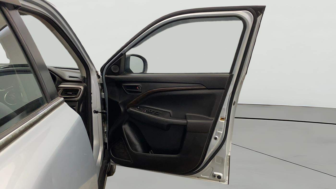 2022 Maruti BREZZA LXI SMART HYBRID, Petrol, Manual, 30,951 km, RHS Front Door