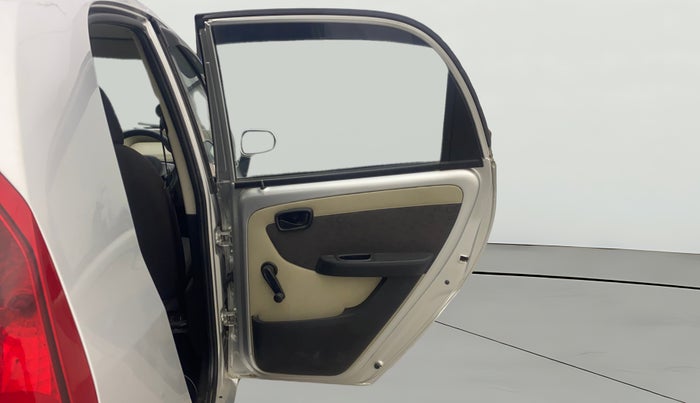 2016 Tata Nano TWIST XTA, Petrol, Automatic, 45,511 km, RHS Rear Door