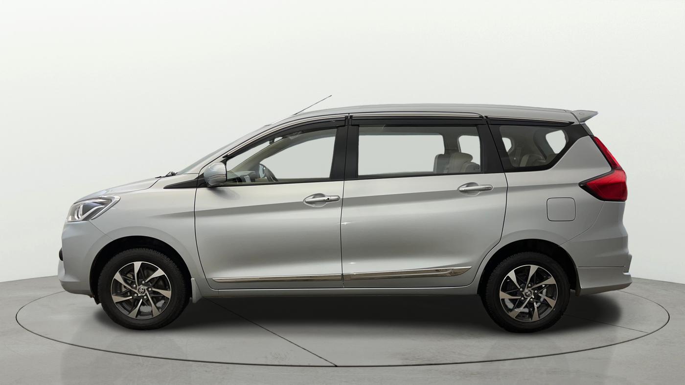 2023 Toyota RUMION V AT , Petrol, Automatic, 7,123 km, Left Side